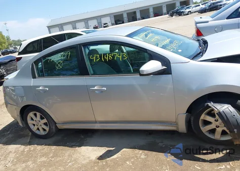 2011 Nissan Sentra 2.0Sr z USA, uszkodzony, nr VIN 3N1AB6AP1BL728609